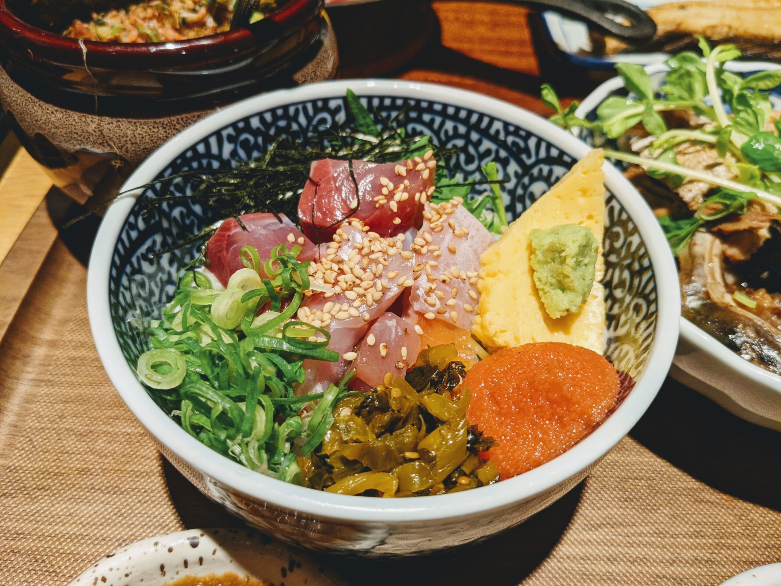 口コミ うみの食堂 天神駅直結 組み合わせ無限大 うみの定食 選べるおかず3品 好きなおかず3品 海鮮丼定食 福岡parco本館 B1f グルメトリップ